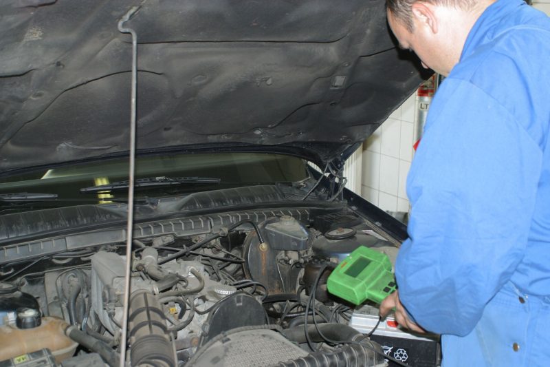 Signs it is Time for Alternator Repairs in Tempe AZ