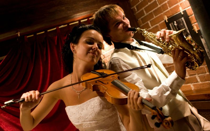 How Wedding Bands in Charleston, SC, Can Inspire You and Loved Ones