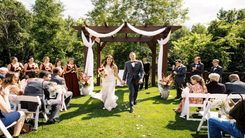 Finding Ideal Outdoor Wedding Venues in Minneapolis, MN Can Be Easier