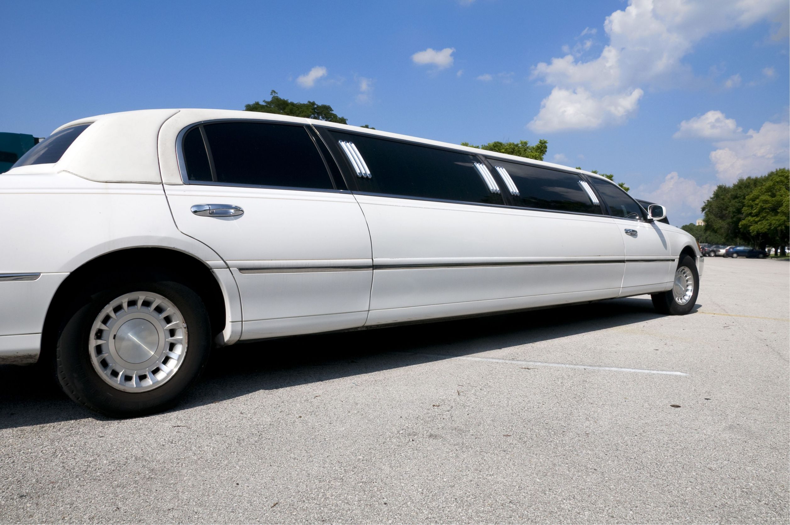 Professional Limo Rental Services in Hartford, CT Can Be Chosen for All Types of Events