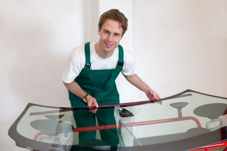 Top Reasons You Need to Stay On Top of Replacing Your Auto Glass in Denver